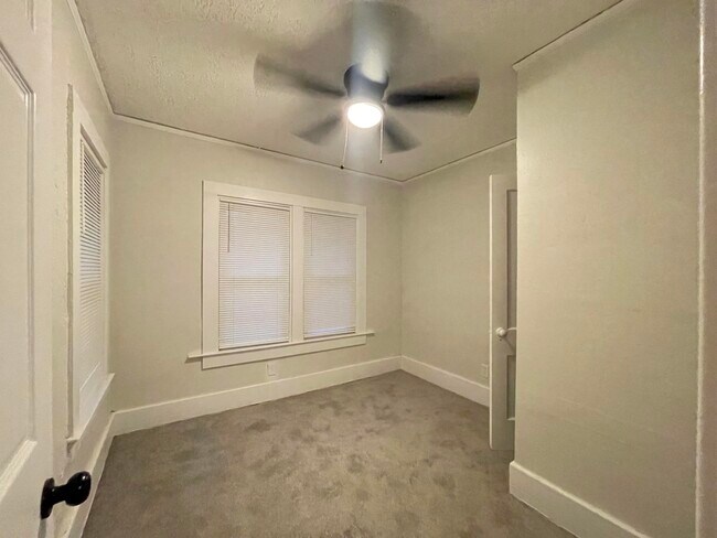 Foto del edificio - 3257 Blaine St