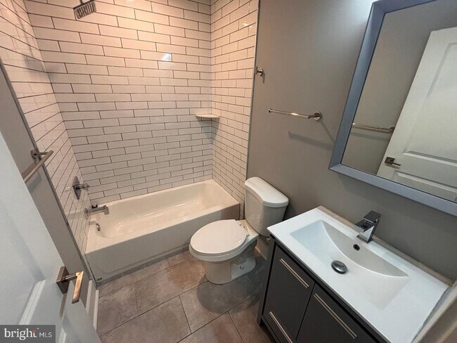 Foto del edificio - 3255 Ridge Ave