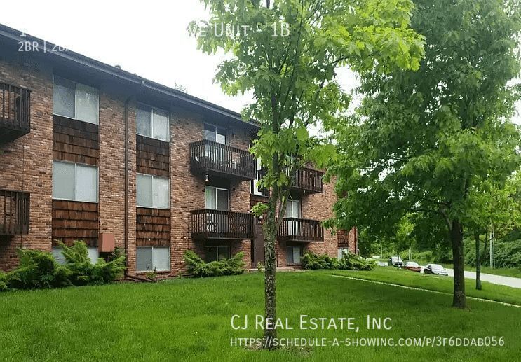 Primary Photo - 1103 S Brookside Ave