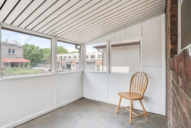 Foto del edificio - 3 bedroom in Astoria NY 11105