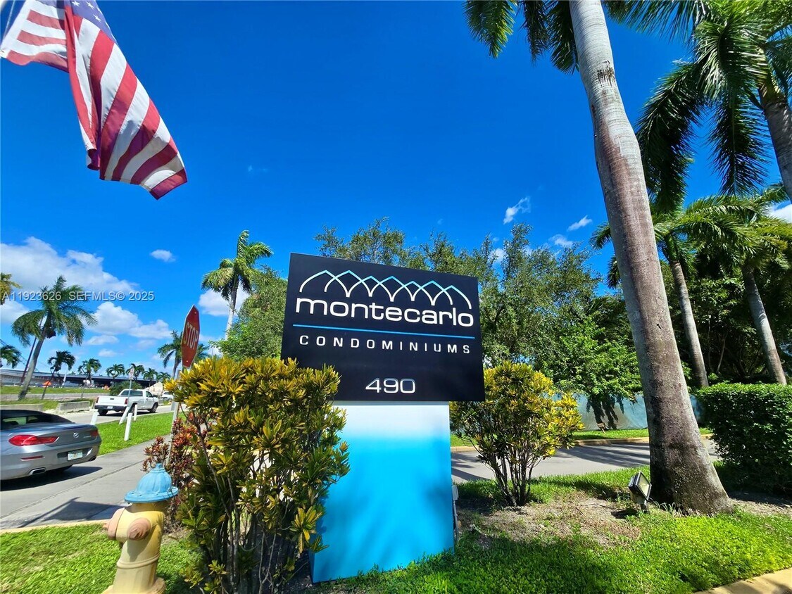 Foto principal - 498 NW 165th St