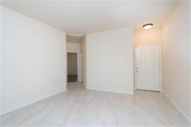 Foto del edificio - 11822 Princess Garden Way