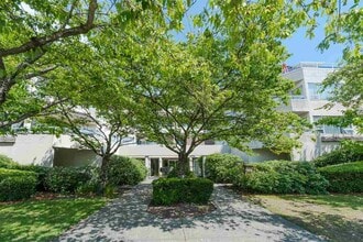 Building Photo - 7480 Gilbert Rd