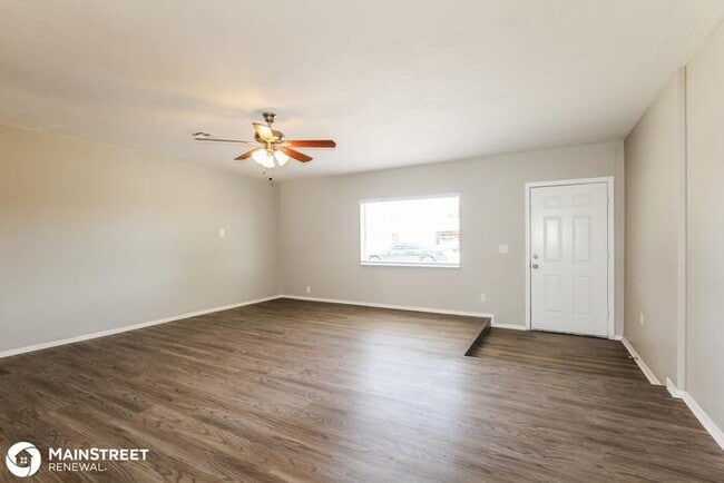 Building Photo - 1406 W Anderson Drive, Phoenix, AZ 85023
