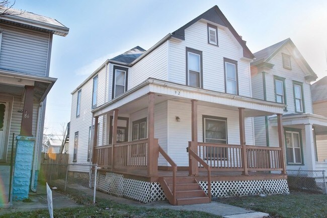 Building Photo - 92 S Hague Ave