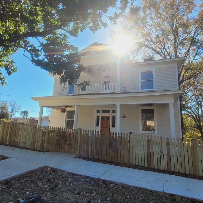 Photo - 343 Adelle St Apartment