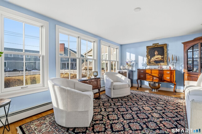 Foto del edificio - 5 Middle Beach Rd