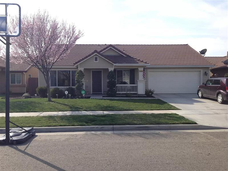 Primary Photo - Nice homes