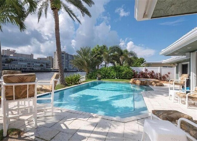 Foto del edificio - 720 NE 28th Ave