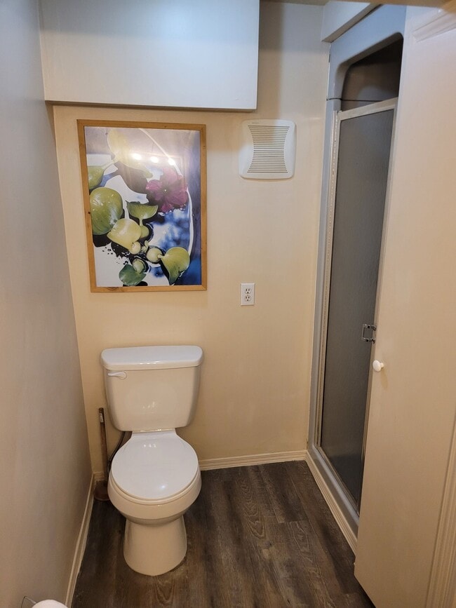 Building Photo - 76 Cedar St