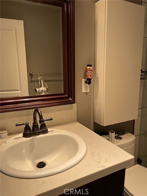 Foto del edificio - 5022 Farago Ave