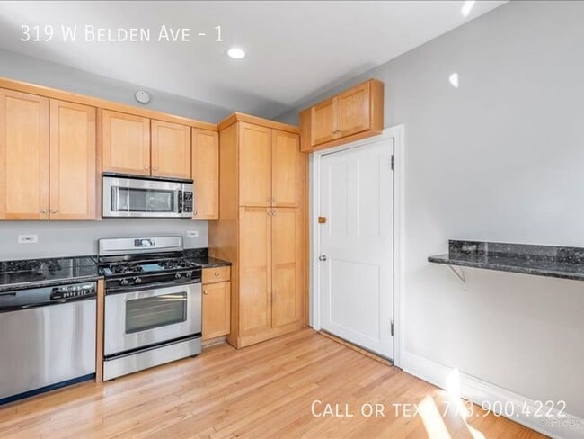 Building Photo - 319 W Belden Ave