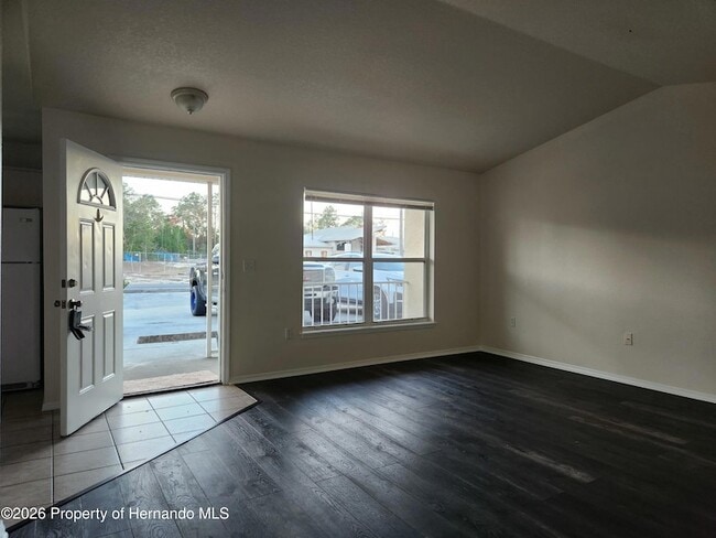 Building Photo - 10423 Chalmer St