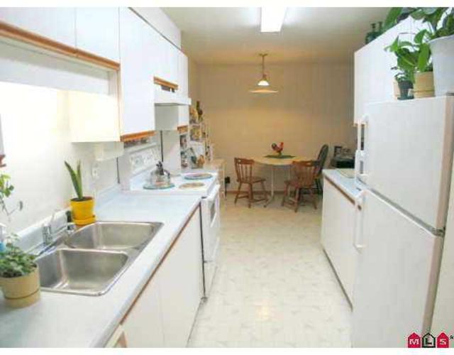 Building Photo - 7694-7694 Evans Rd