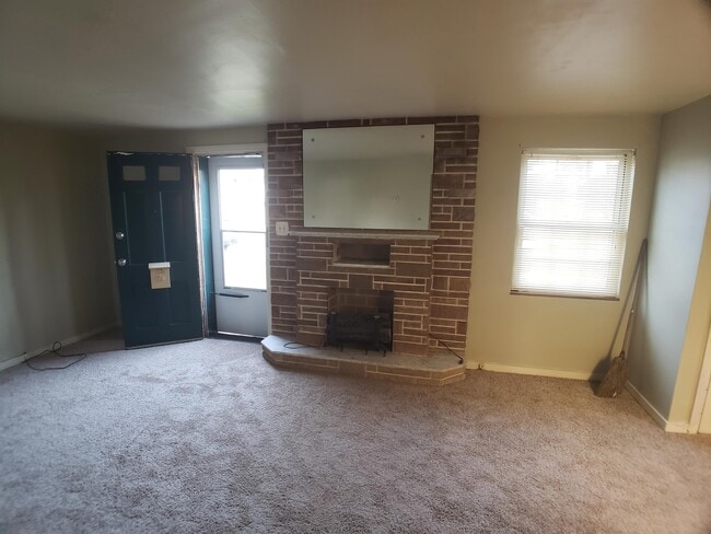 Photo - 1018 Summit St House