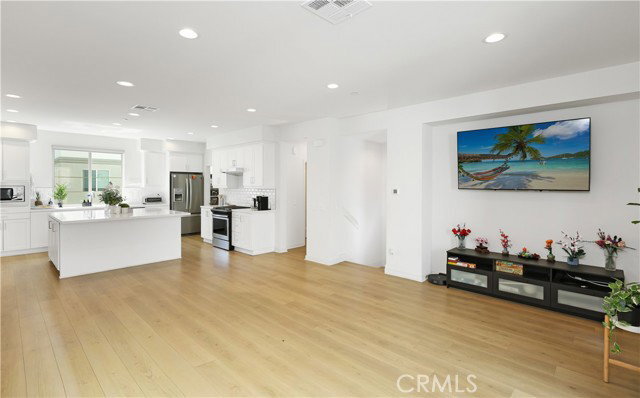 Foto del edificio - 166 Novel