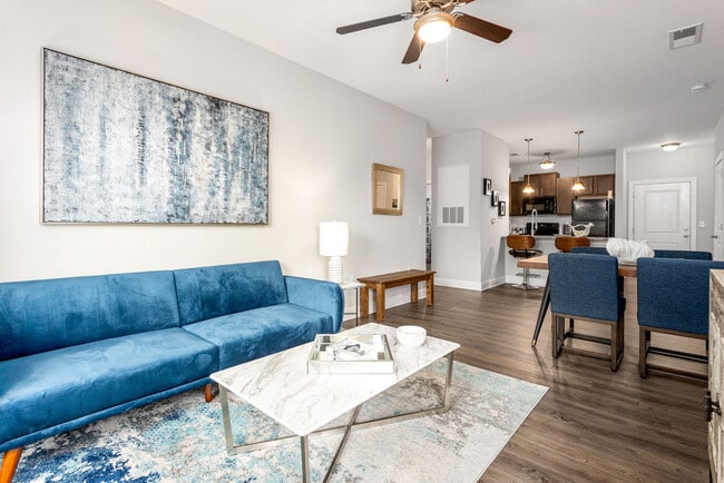 Interior Photo - Retreat at the Park