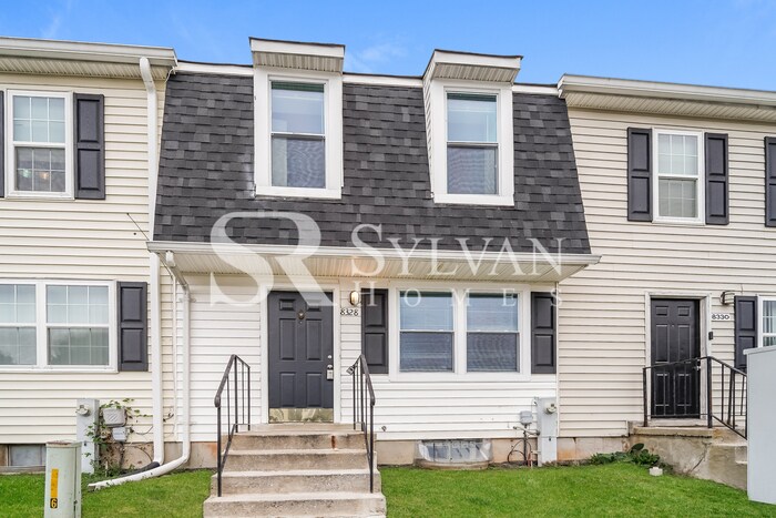 Foto principal - Beautiful 3BR 3BA Townhome