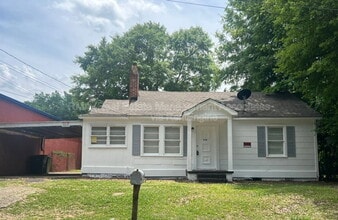 Building Photo - 716 Ray St