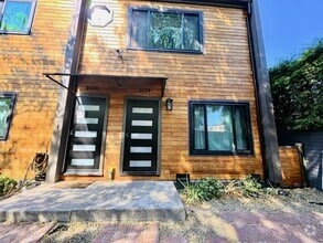 Building Photo - 2428 Ocean Ave