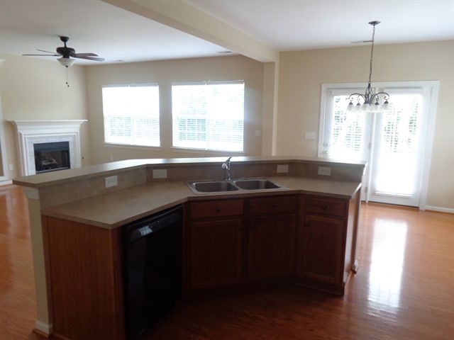 Foto del edificio - 6108 The Meadows Ln