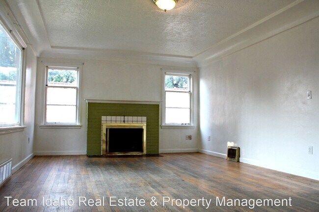 Foto del edificio - 4 br, 2 bath House - 229 Cherry St