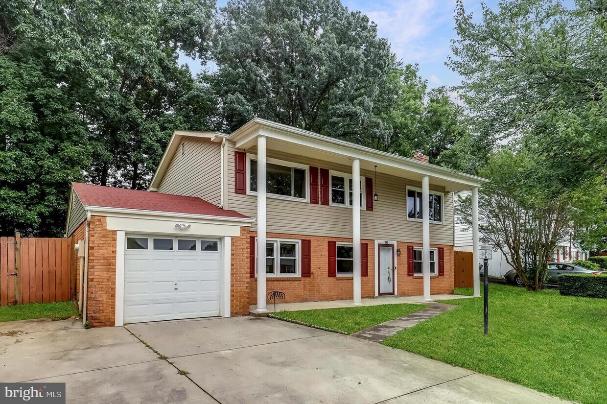 Primary Photo - 13421 Delaney Rd