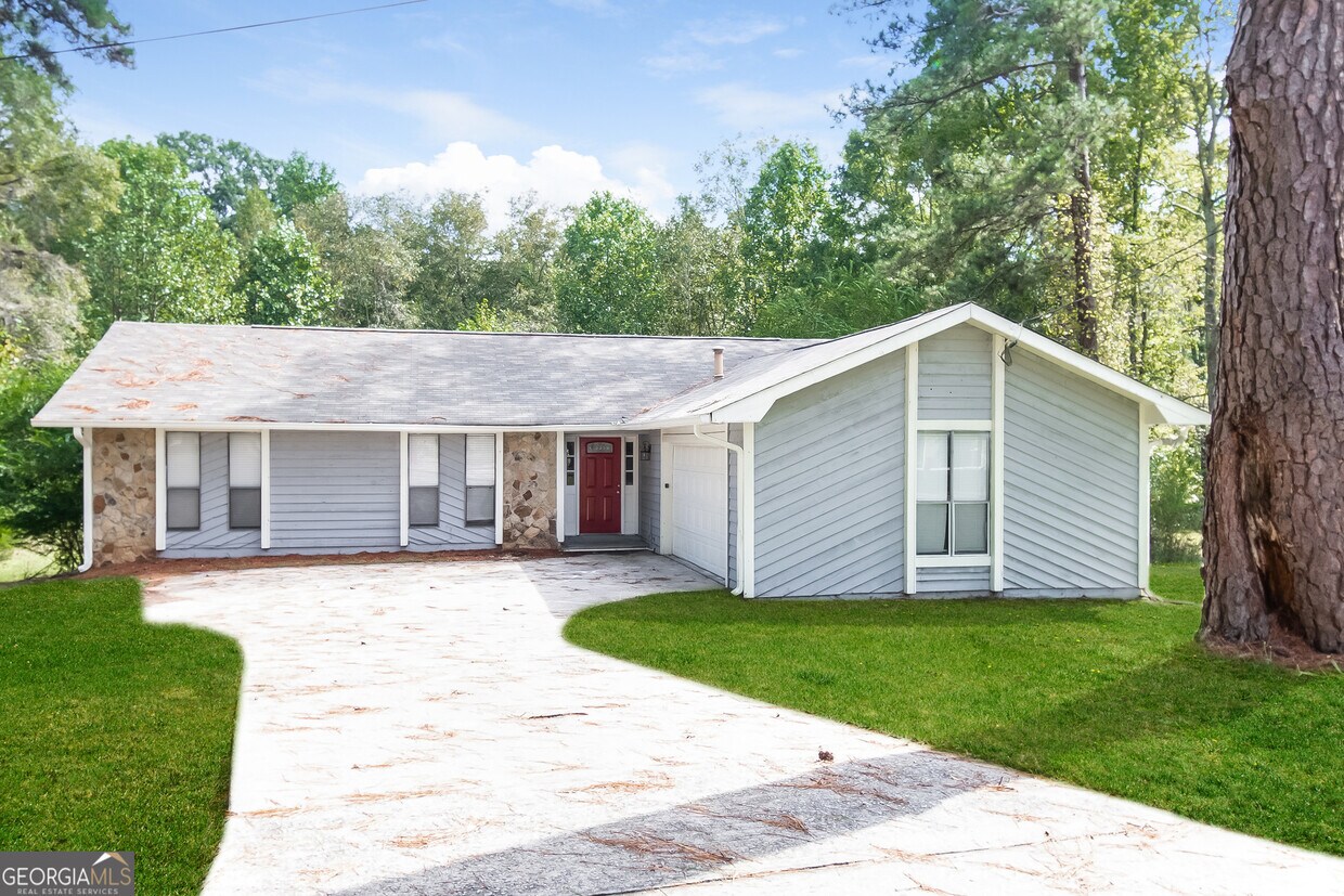 Foto principal - 356 Montgomery Pl