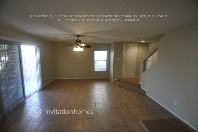 Building Photo - 11822 W Poinsettia Dr