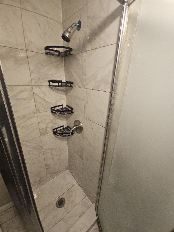 Building Photo - 318 Grove St