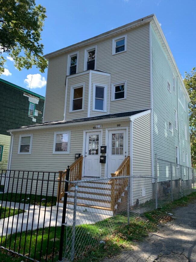 Building Photo - 97-99-99 Enfield St