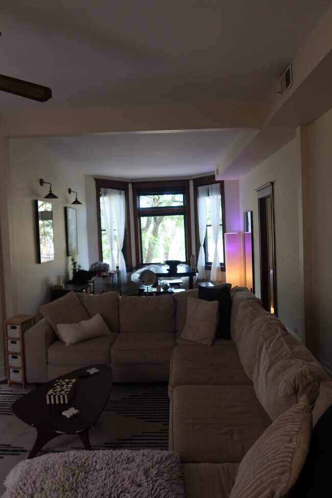 Foto del edificio - 905 W Dakin St