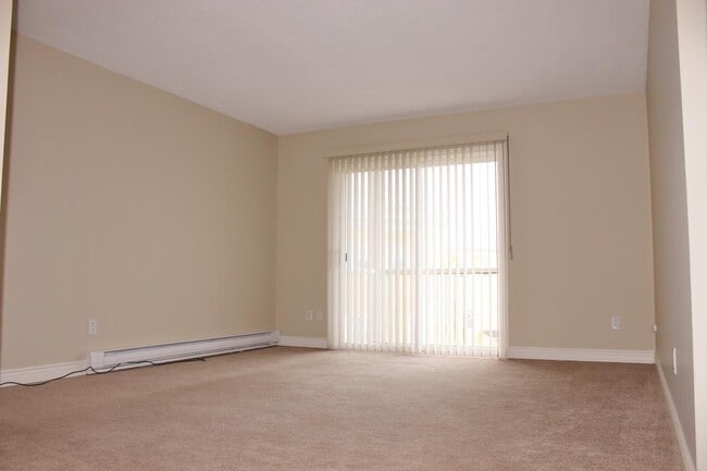 Building Photo - Pleasantville Apartments