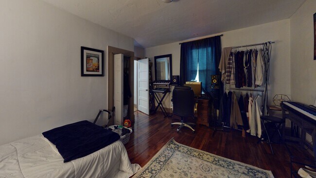 Building Photo - 9 Winship St