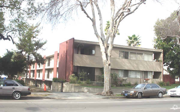 Foto del edificio - 159 S Sierra Madre Blvd