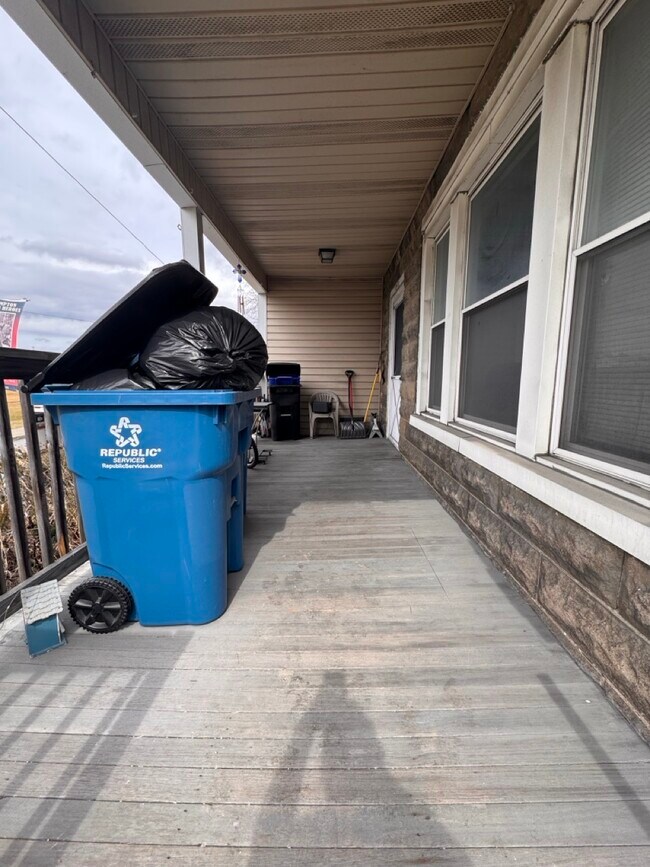 Building Photo - 2385 Main St