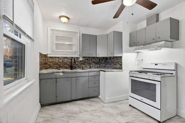 Building Photo - 8347 Eton Pl