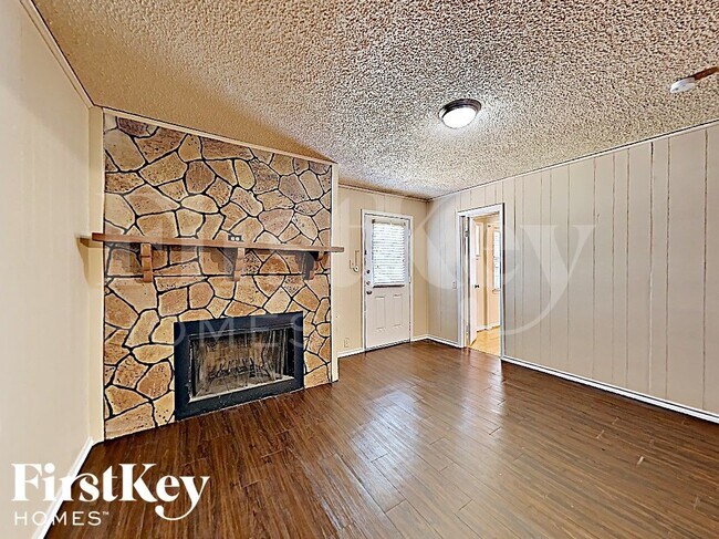 Foto del edificio - 13630 Onyx Ln