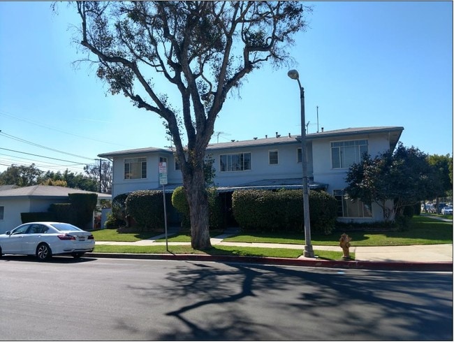 Building Photo - 4459 Sancola Ave