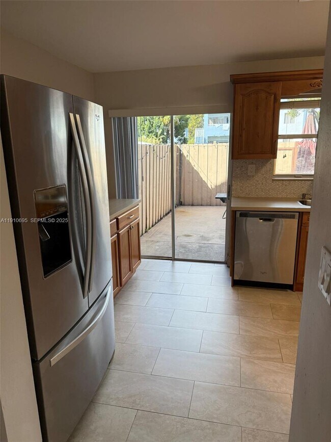 Foto del edificio - 6250 SW 130th Ave