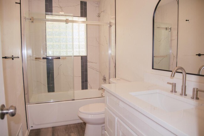 Foto del edificio - 2156 E Mineral Ave