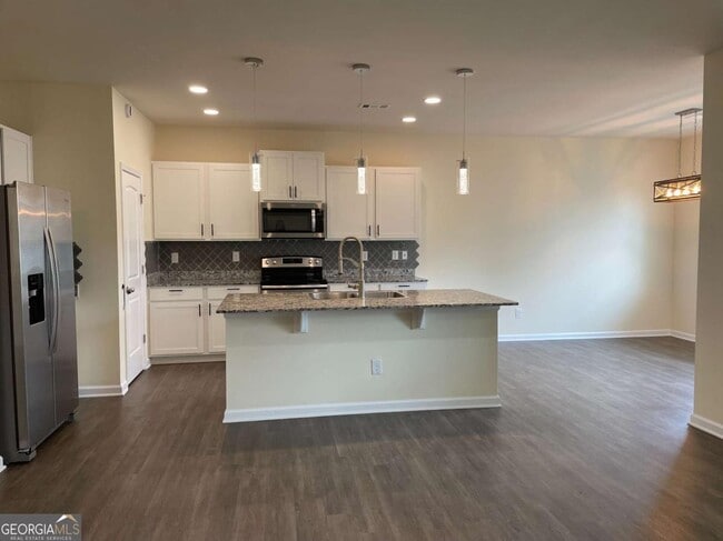 Building Photo - 78 Rapps Ave