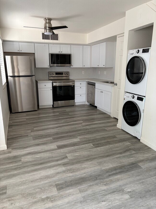 Foto del edificio - 7919 E Kimsey Ln