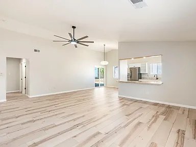 Foto del edificio - 10640 Rigoletto Dr NW