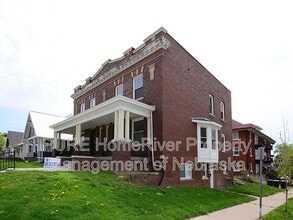 Building Photo - 2969 Harris St
