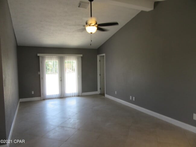 Foto del edificio - 6316 Lance St
