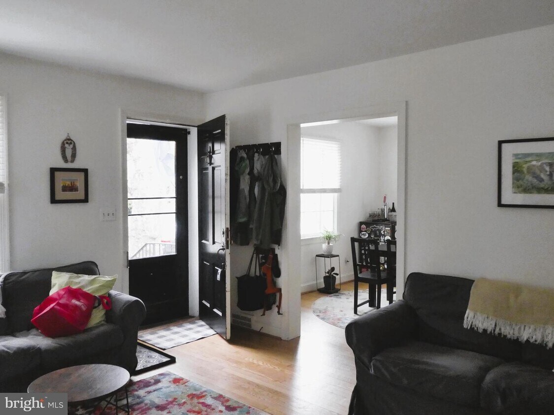 Foto principal - 2115 N Potomac St
