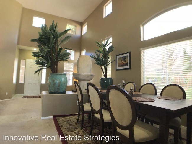 Foto del edificio - 4 br, 2.5 bath House - 3332 Crystal Tower
