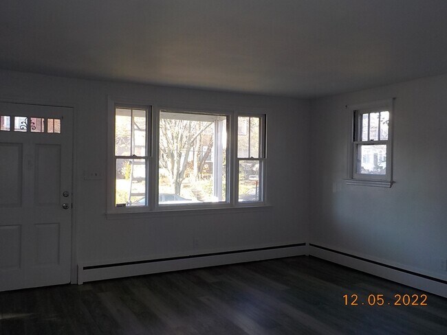 Building Photo - 507 Barrett St