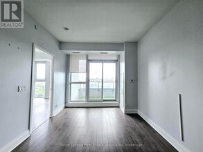Building Photo - 15 Zorra St